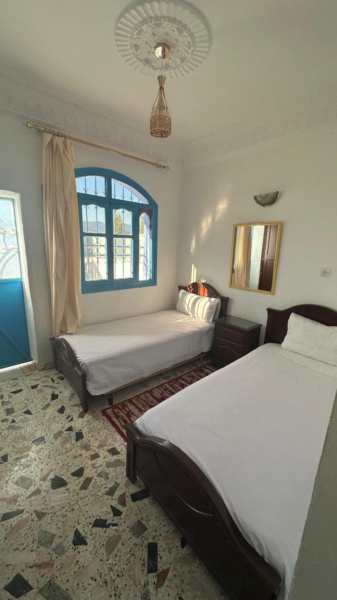 Hotel Al Amana 舍夫沙万 外观 照片