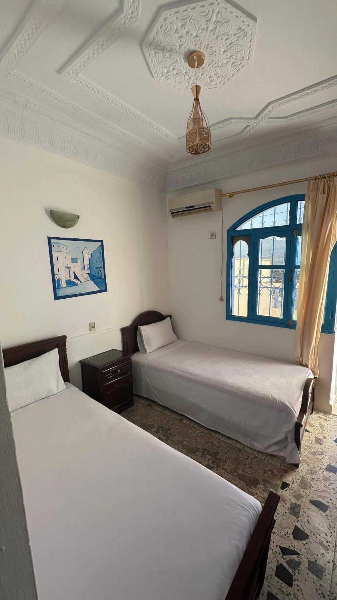 Hotel Al Amana 舍夫沙万 外观 照片