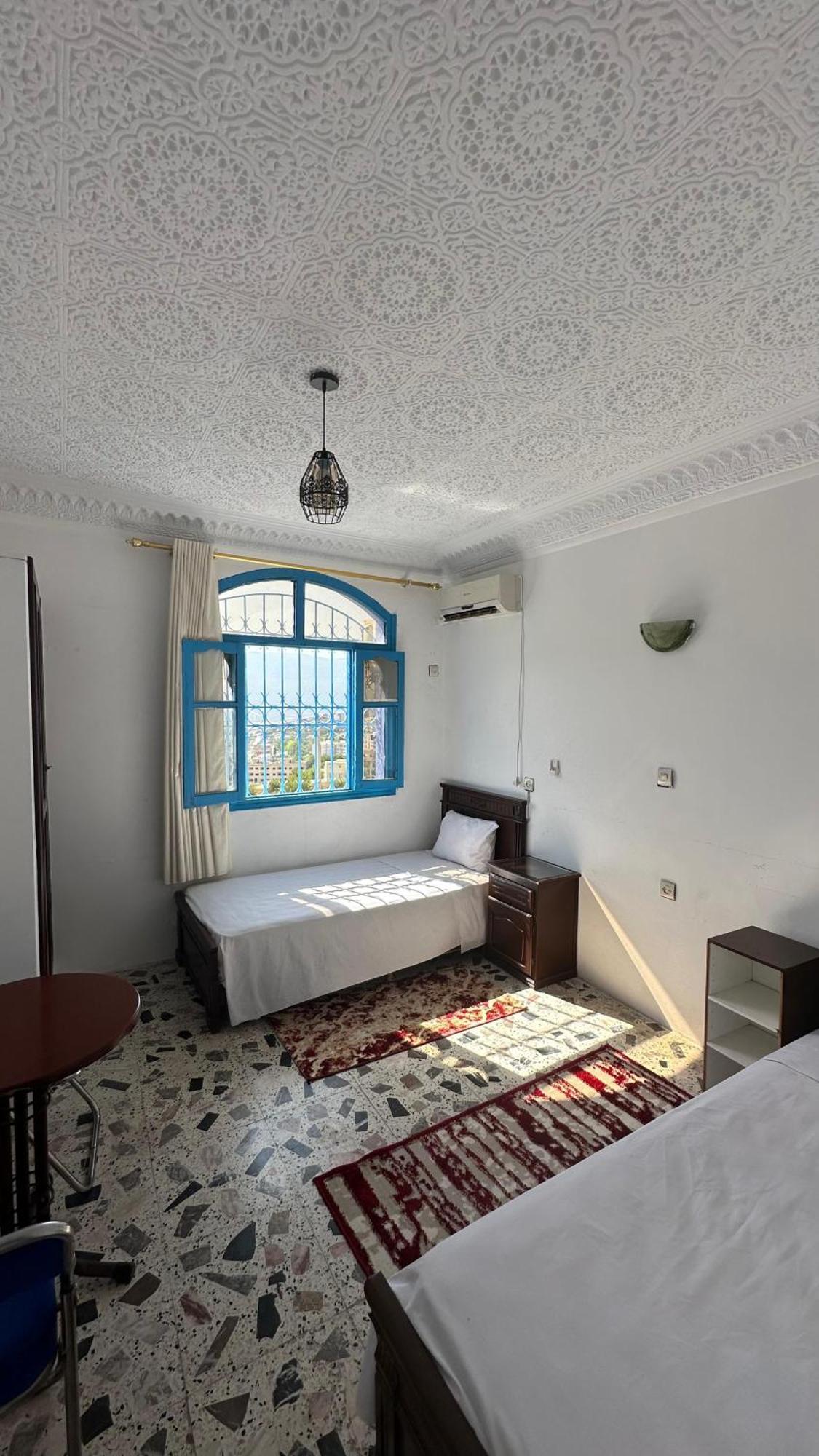 Hotel Al Amana 舍夫沙万 外观 照片